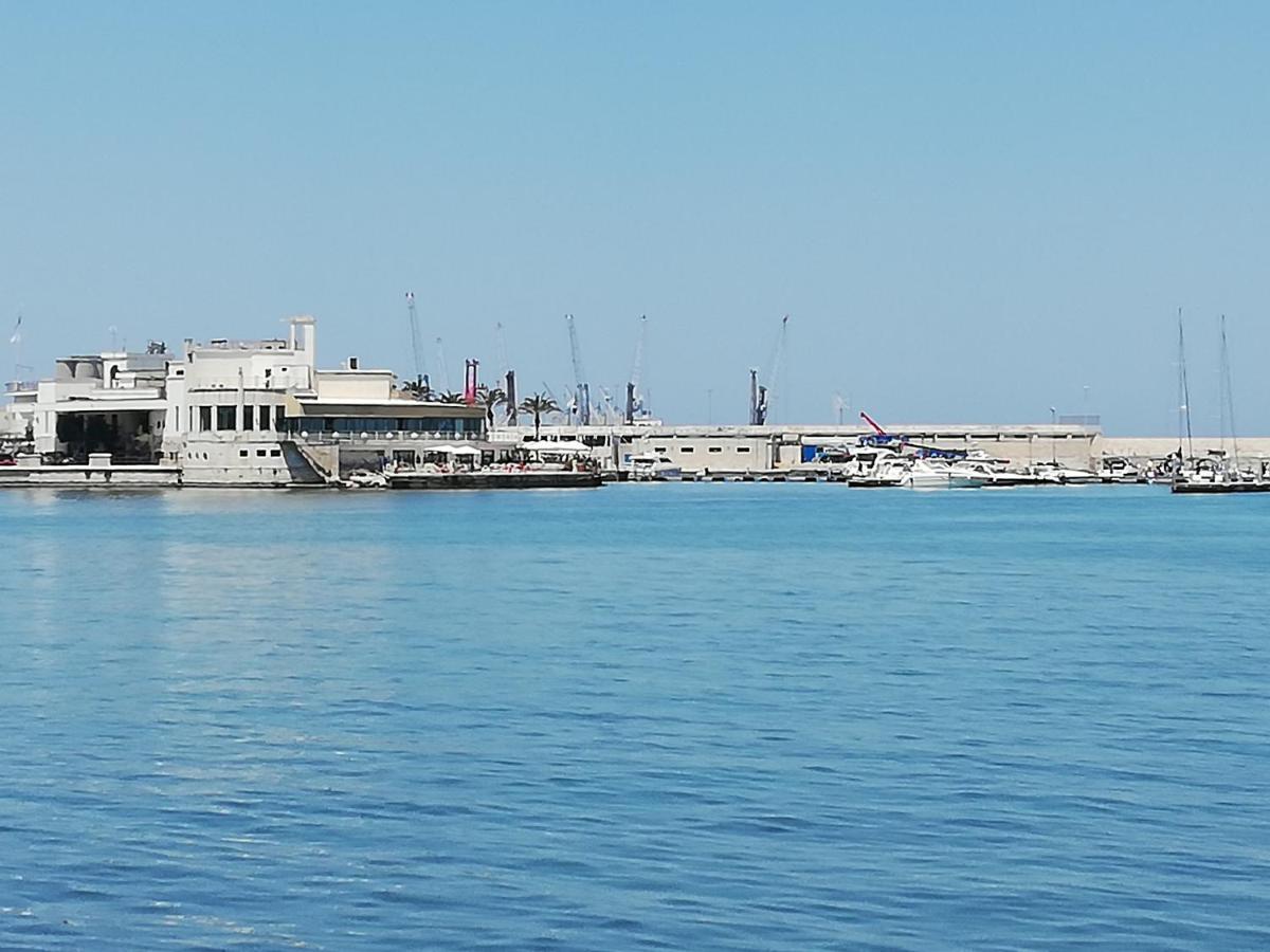 De Rossi Holiday Bari Exteriör bild